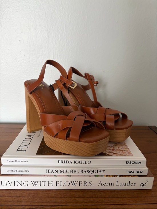 Zara Shoes - Zara Tan Brown Leather Platform Sandals with Knotted Straps